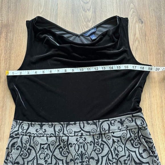 Land’s End Sleeveless Velvet Paisley Print Knee Length Dress 12 Black Stretch - Picture 11 of 13